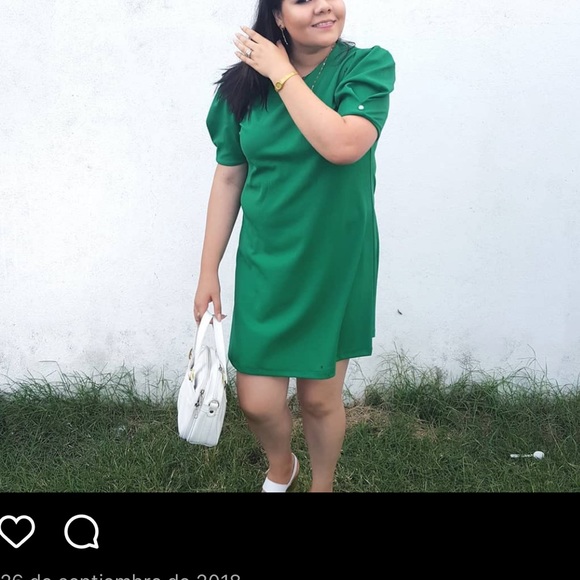 Dress - Picture 1 of 4